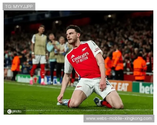 阿森纳主场气势如虹，球迷助威震天，阿森纳 主场