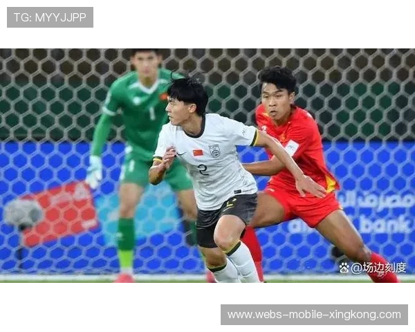 决赛加时赛出奇制胜,球员被誉为“门柱英雄”