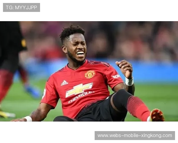 曼联战术板更新，双后腰重新回归