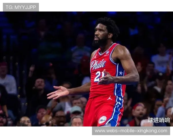 恩比德低位背打得分，费城把内线打穿